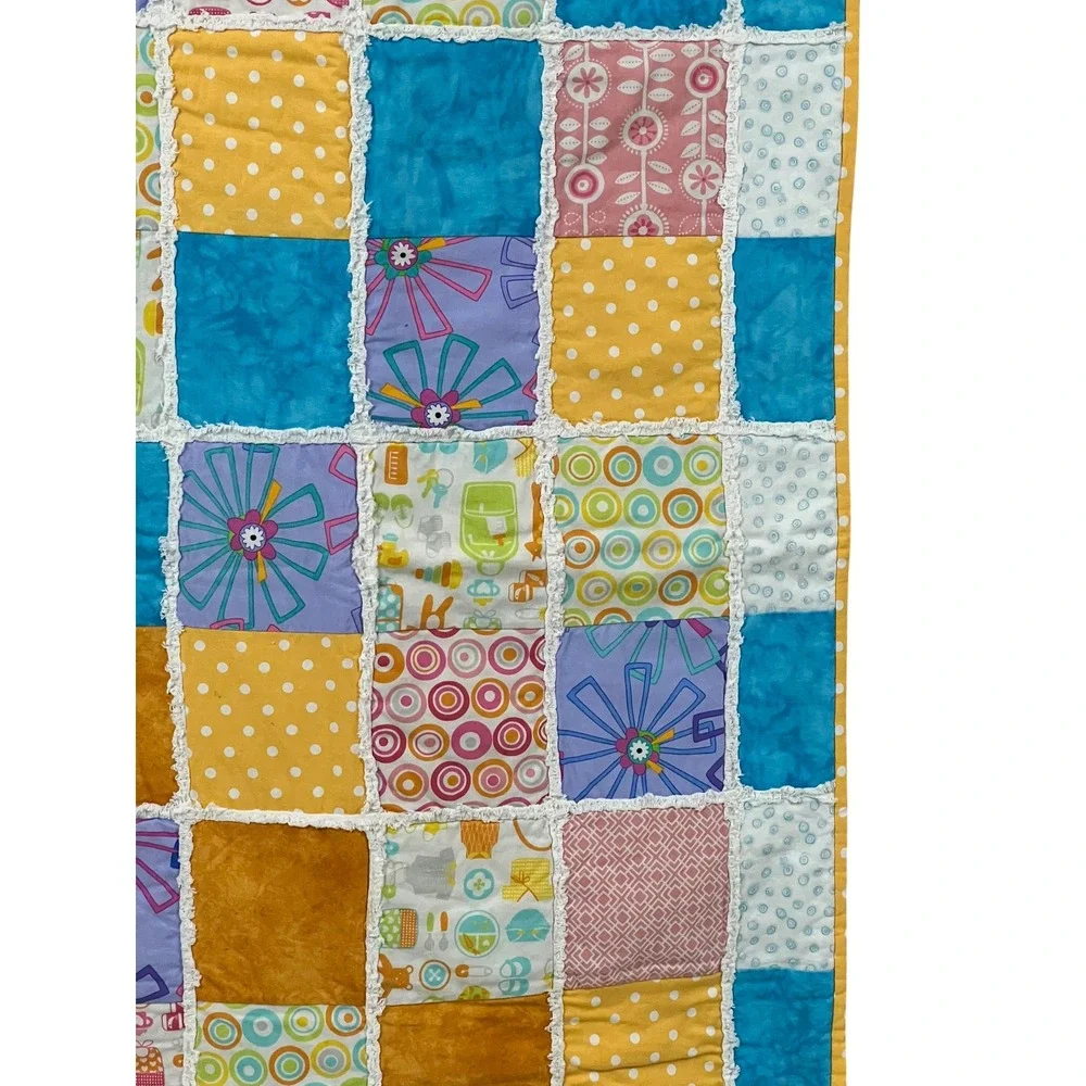 Handmade Reversible Colorful Rag Quilt Patchwork‎ Lap Quilt 44x36